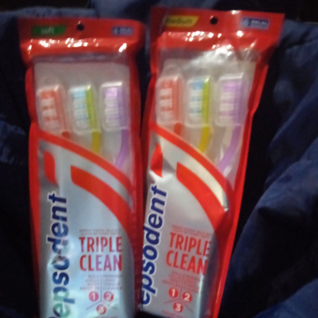 Pepsodent Triple Clean Medium Sikat Gigi