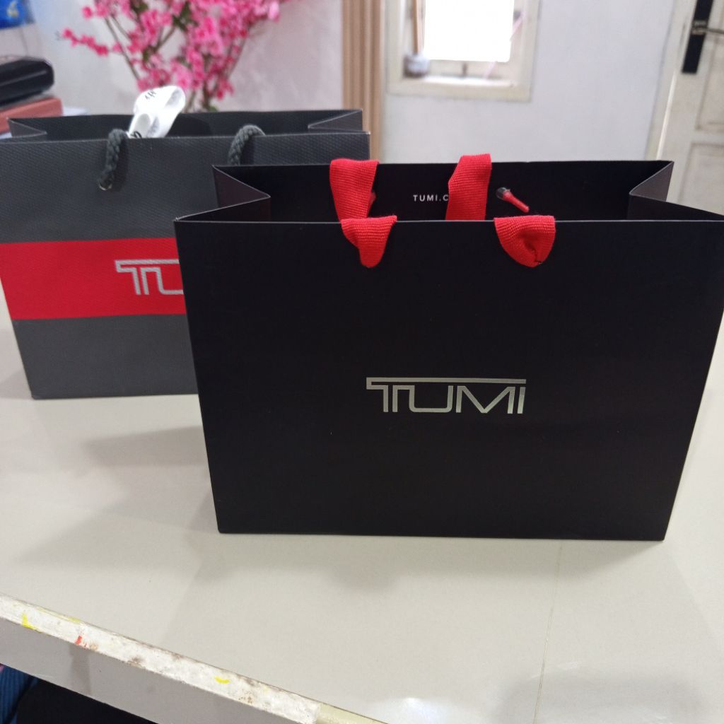 

paperbag tumi original