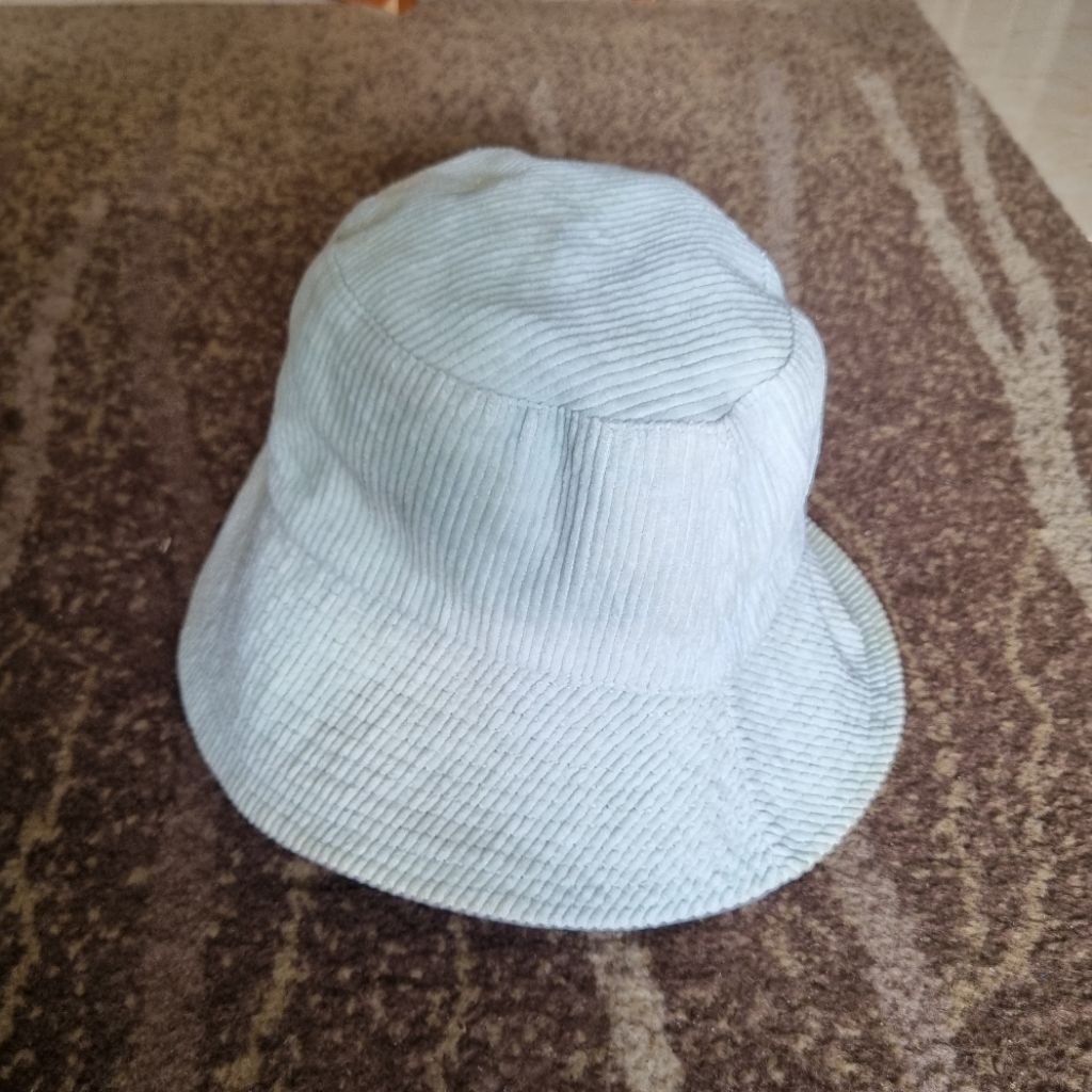 Topi Bucket Conduroy Rubi