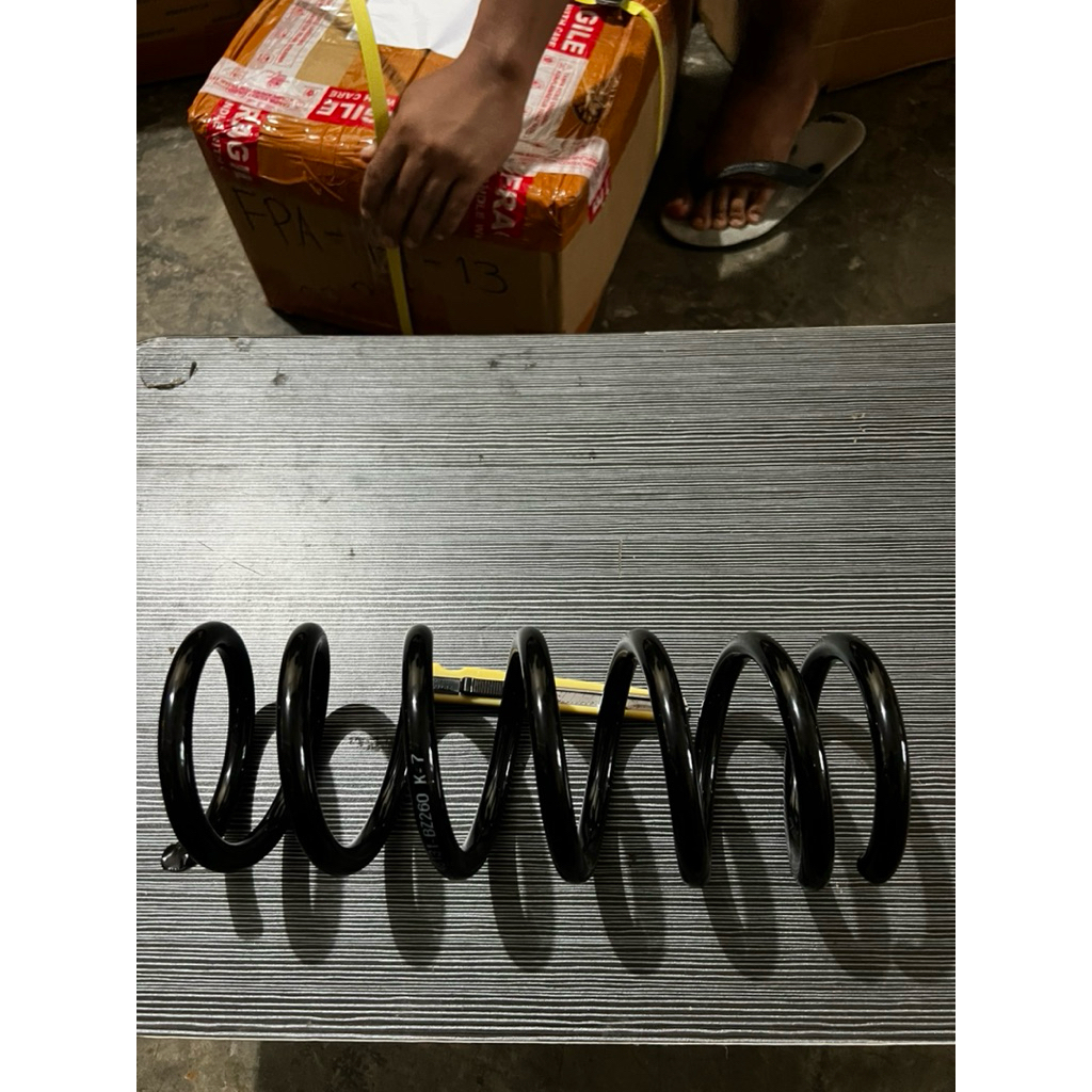 Per Nyamuk / Keong Daihatsu Grandmax Pickup ( Depan )