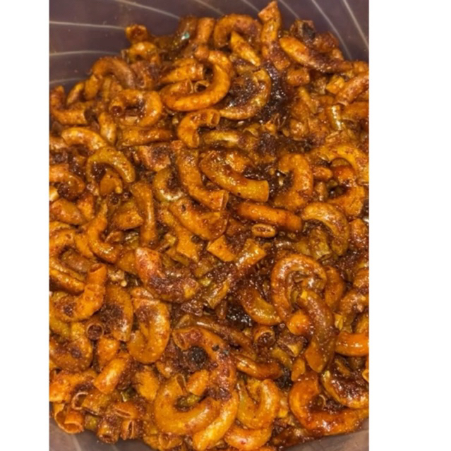 

Makaroni pedas Merah Daun jeruk