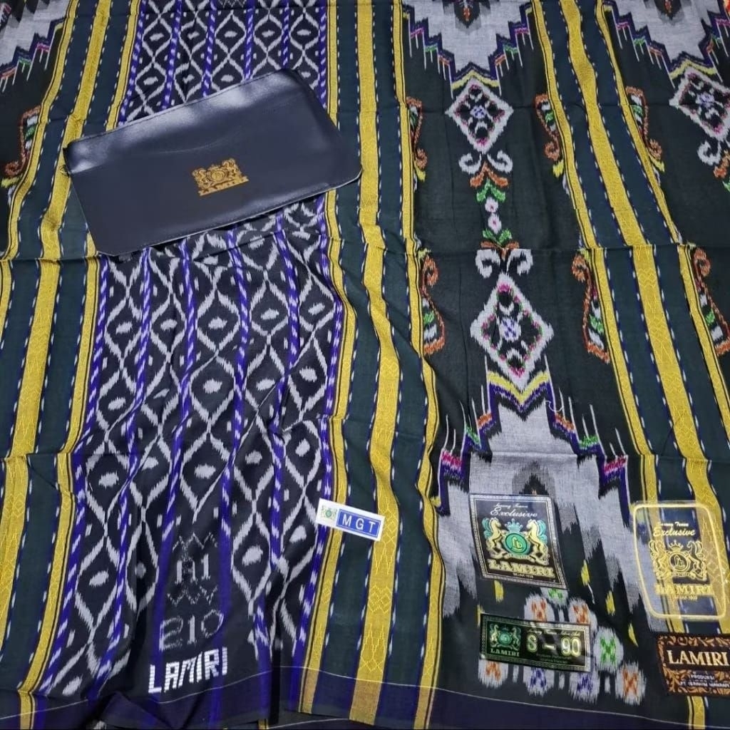 Sarung Lamiri MGT Gold Semifull Sutra Songket Timbul Jahit Tengah Super Lembut ATBM (BISA COD)
