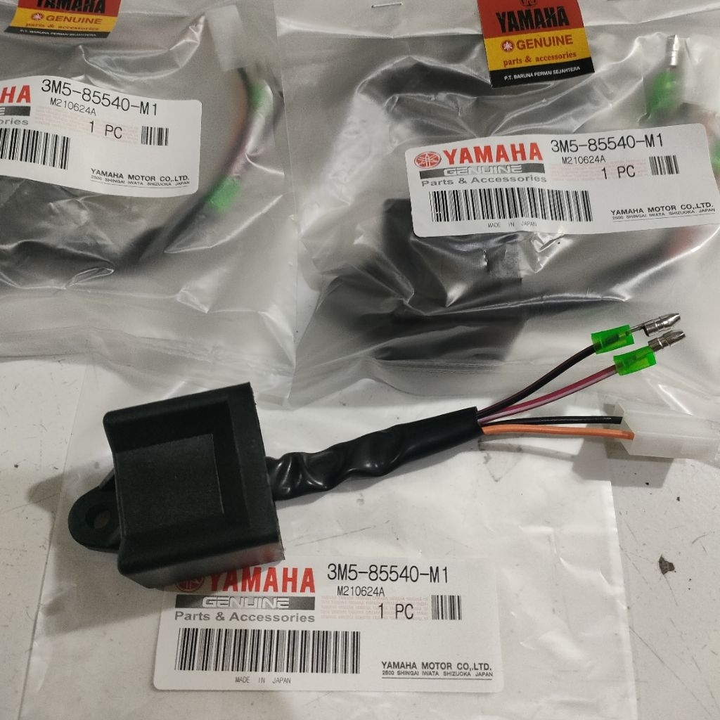 3M5-85540-M1 CDI unit Yamaha RXK RXS Rxking Rx King Cobra NOS Original Japan