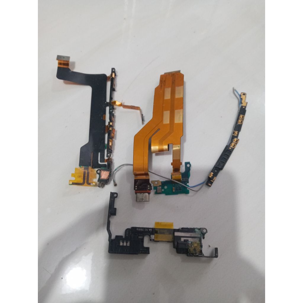 Bot Bawah Hp Sony Xperia XZ