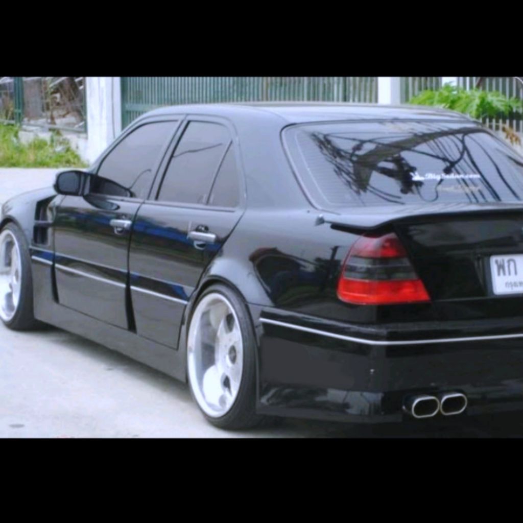 LIPS BUMPER BELAKANG MOBIL UNIVERSAL BIKIN TAMPAK CEPER DAN MONTOK BISA SEMUA MOBIL