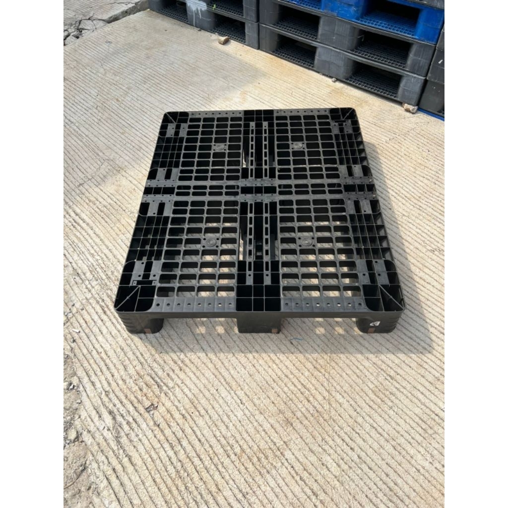 

palet plastik model M jaring berkualitas, sangat bagus UK,,100x120x16cm