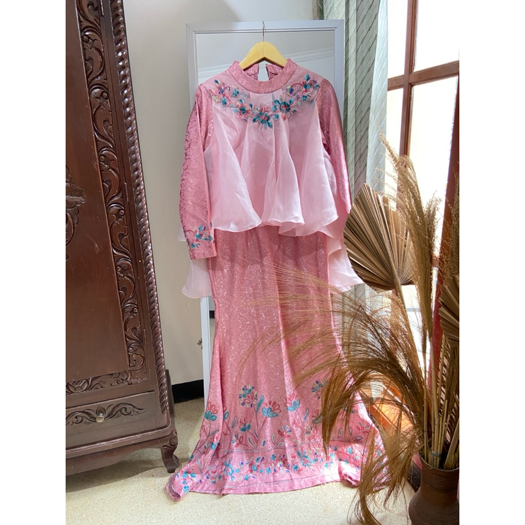 PRELOVED DRESS / PRELOVED DRESS MANGGUNG / PRELOVED DRESS KONDANGAN / PRELOVED DRESS PESTA