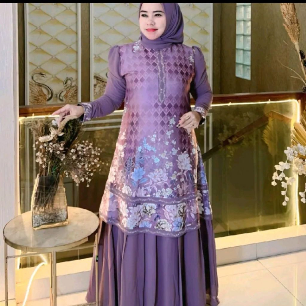 LAYILI DRESS by Zulfa Abaya set Hijab