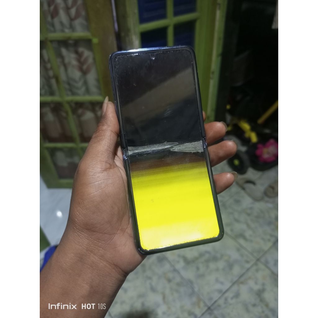 Samsung Z flip 1 minus lcd mesin normal