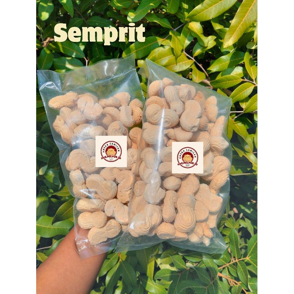 

Semprit sagu kemasan 250gr | Camilan manis