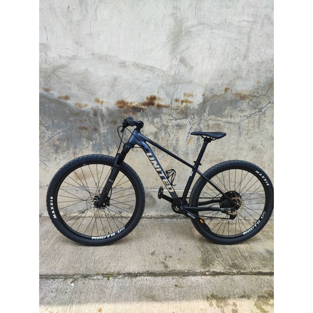 UNITED CLOVIS 5.10 SIZE S 29 er bekas like new