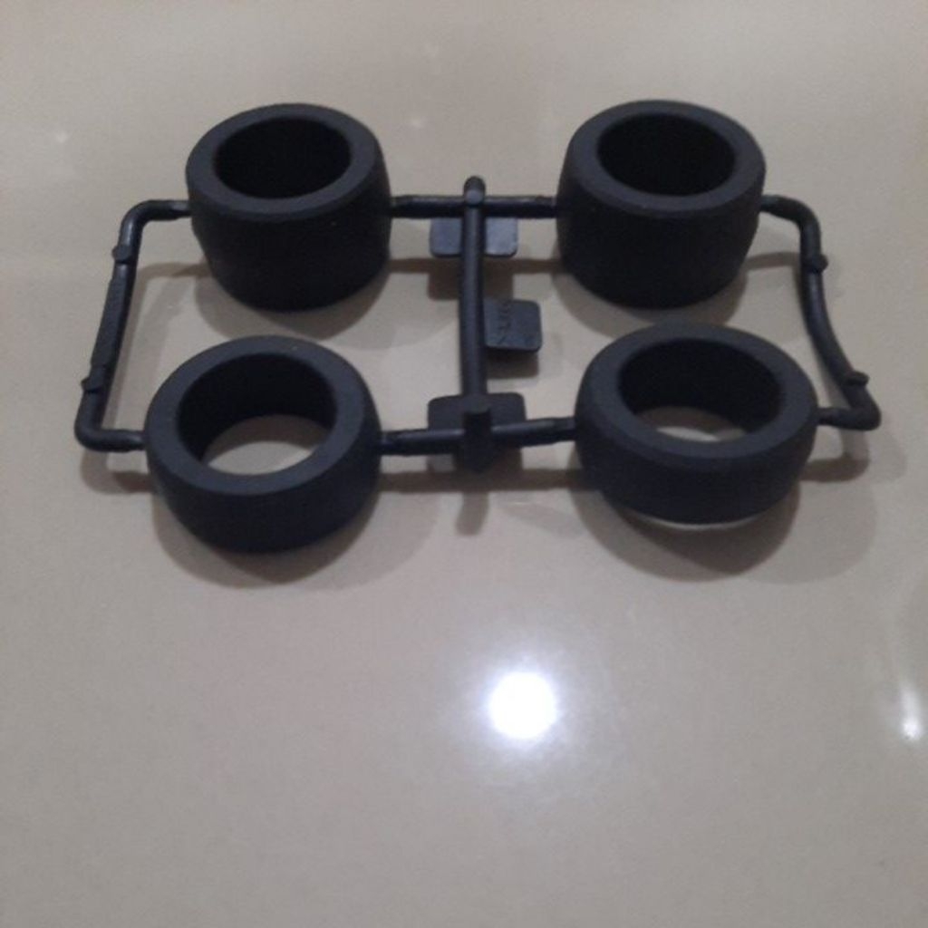 Ban Small Slick Ori Tamiya