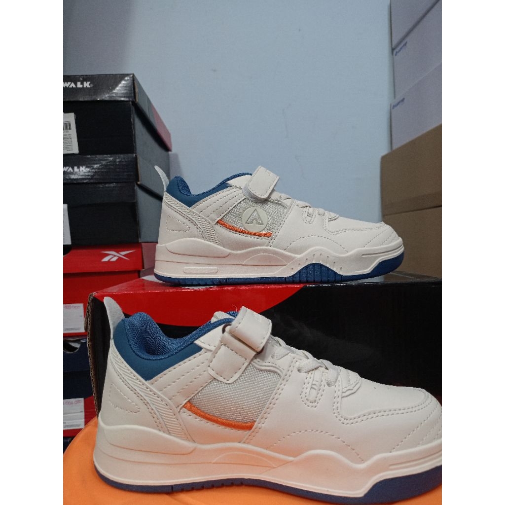 Sale Sepatu Airwalk Anak size 30 - 35