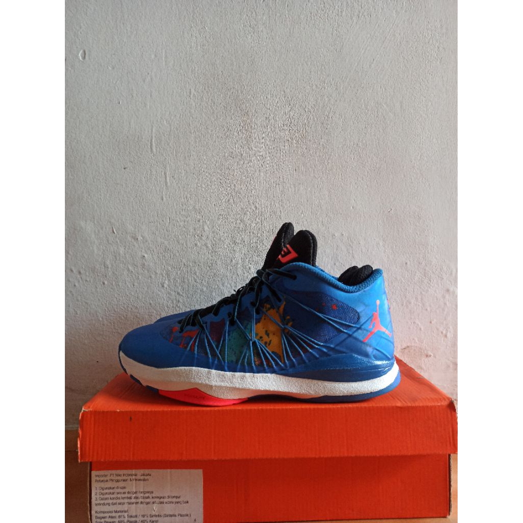 sepatu basket cp3