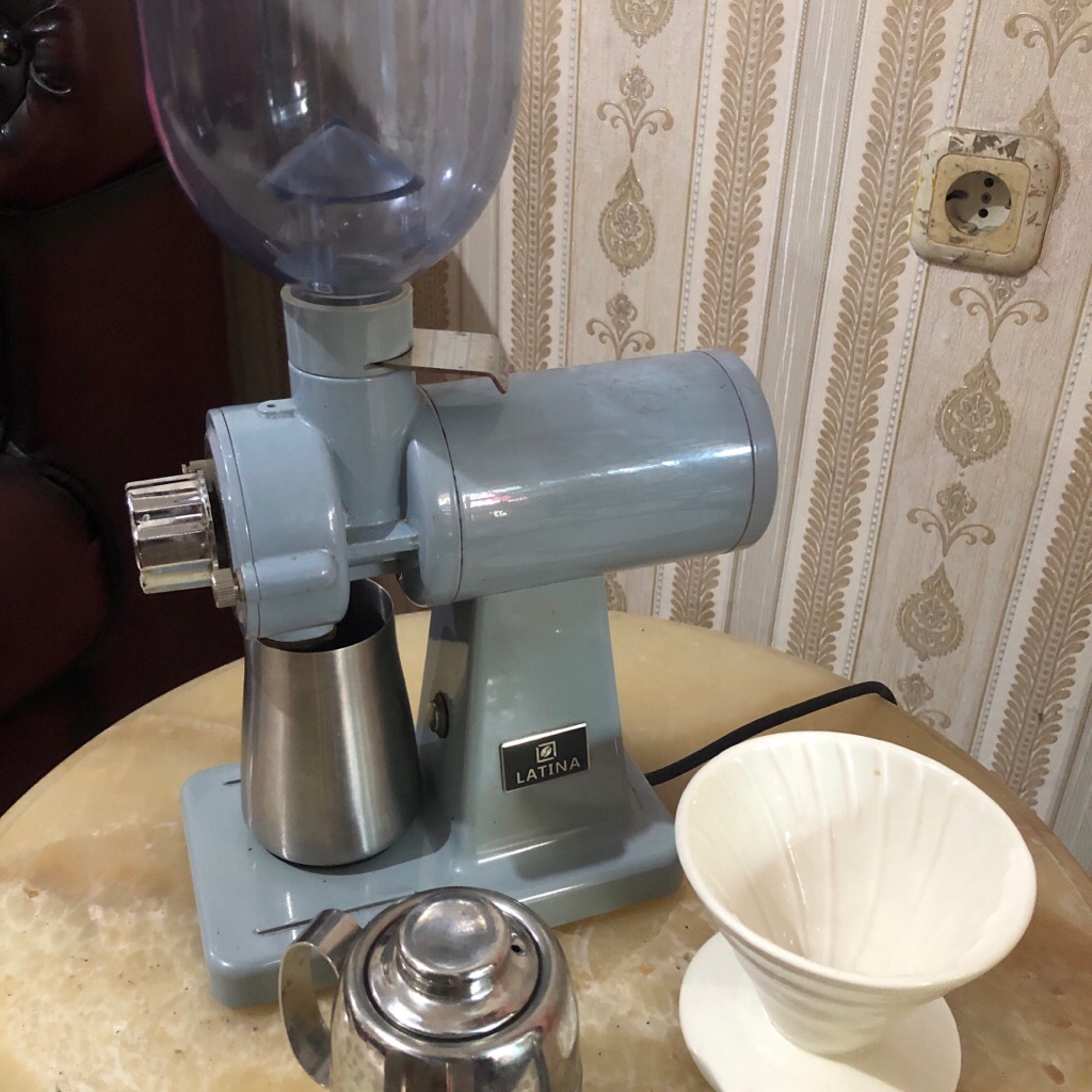 Grinder Kopi Latina T60