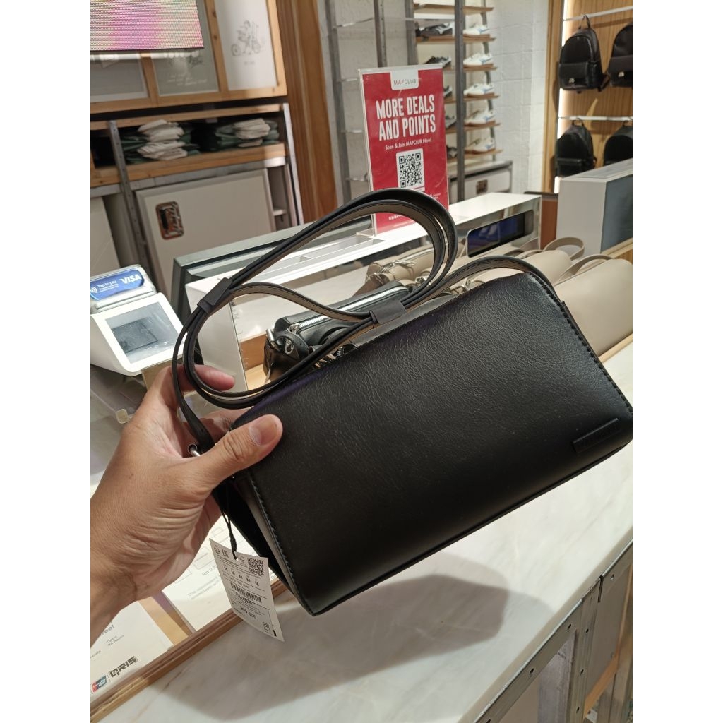 Tas Pria Selempang PULL&BEAR ORIGINAL