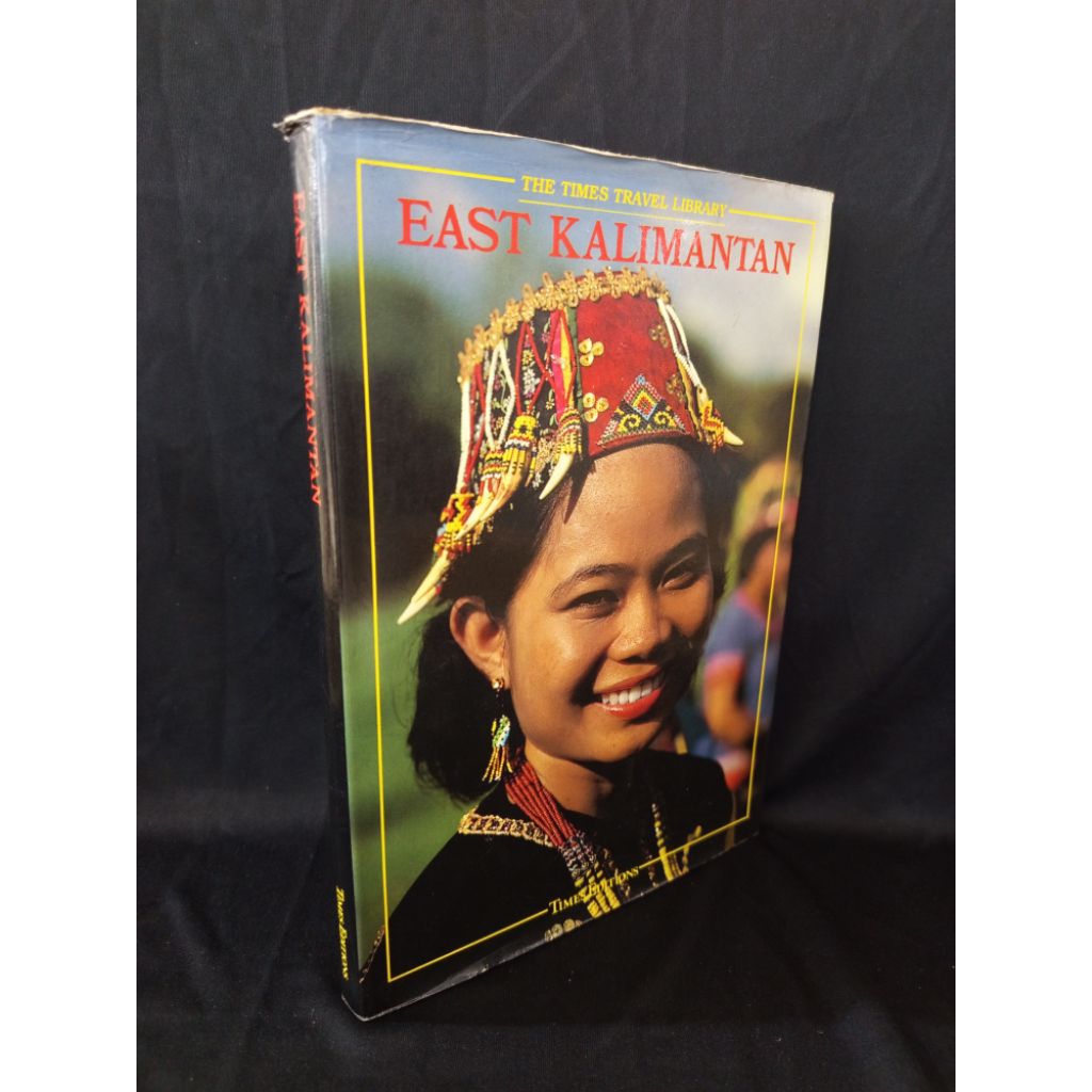 Buku East Kalimantan Times EditionThe Time Travel Library