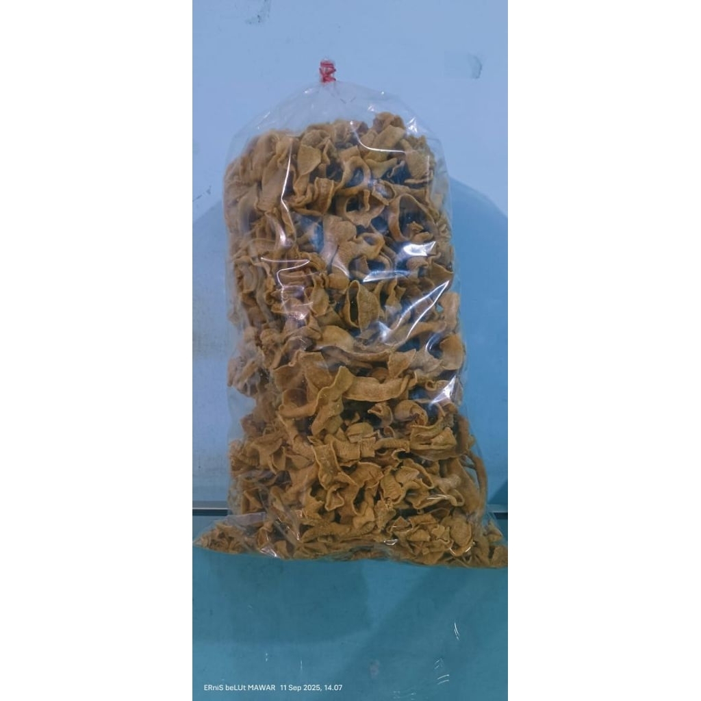 

KRIPIK BELUT UTUH 1KG TEPUNG TEBAL