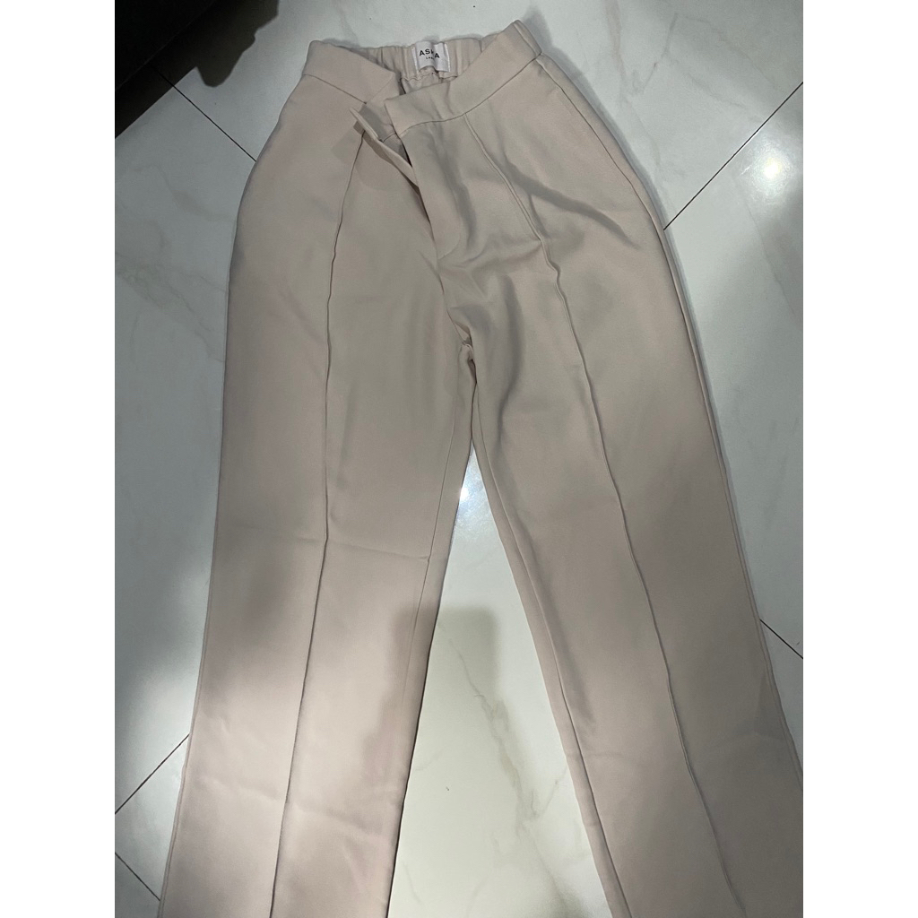 Aska Label - Hasta - Celana panjang wanita dengan cutting lurus