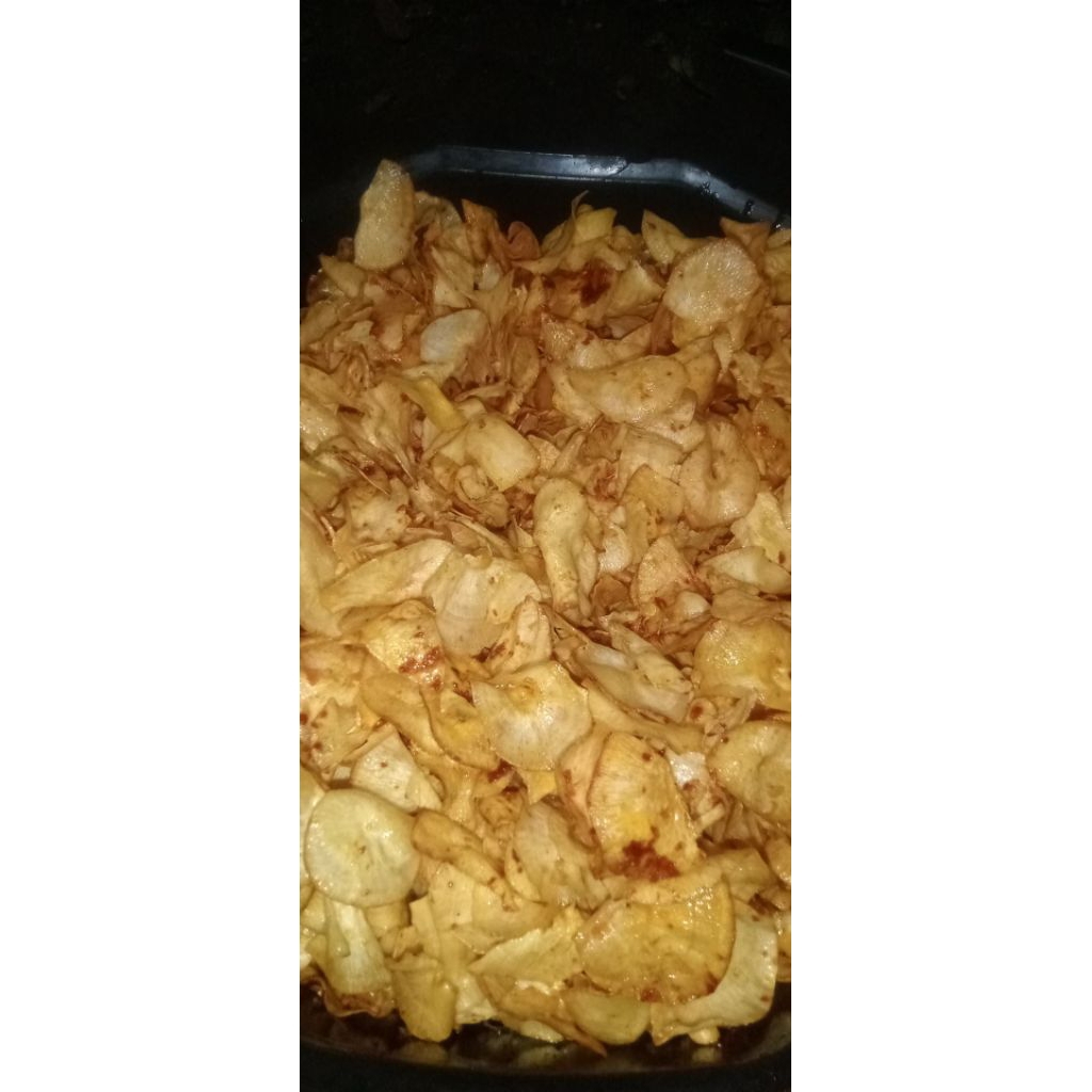 

Cemilan Renyah Pedas Manis, Kripik Singkong Balado Praktis & Lezat cemilan tradisional