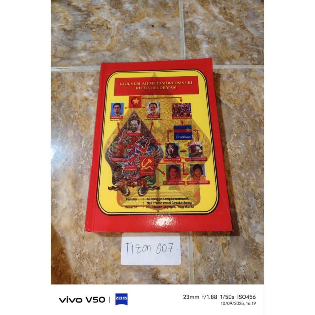 Buku KGB sebuah metamorfosis PKI di era Reformasi