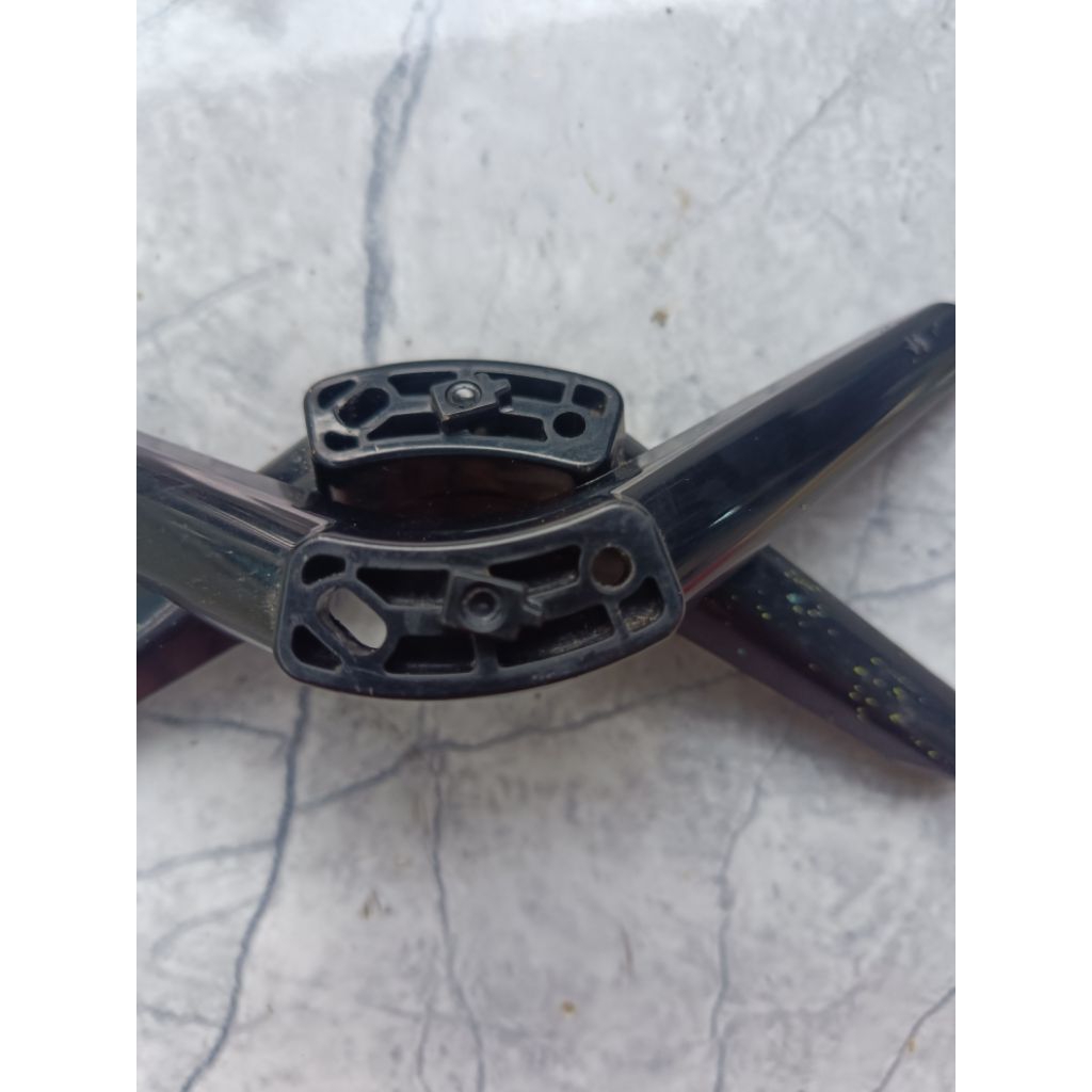 kaki tv 24D9050 Politron