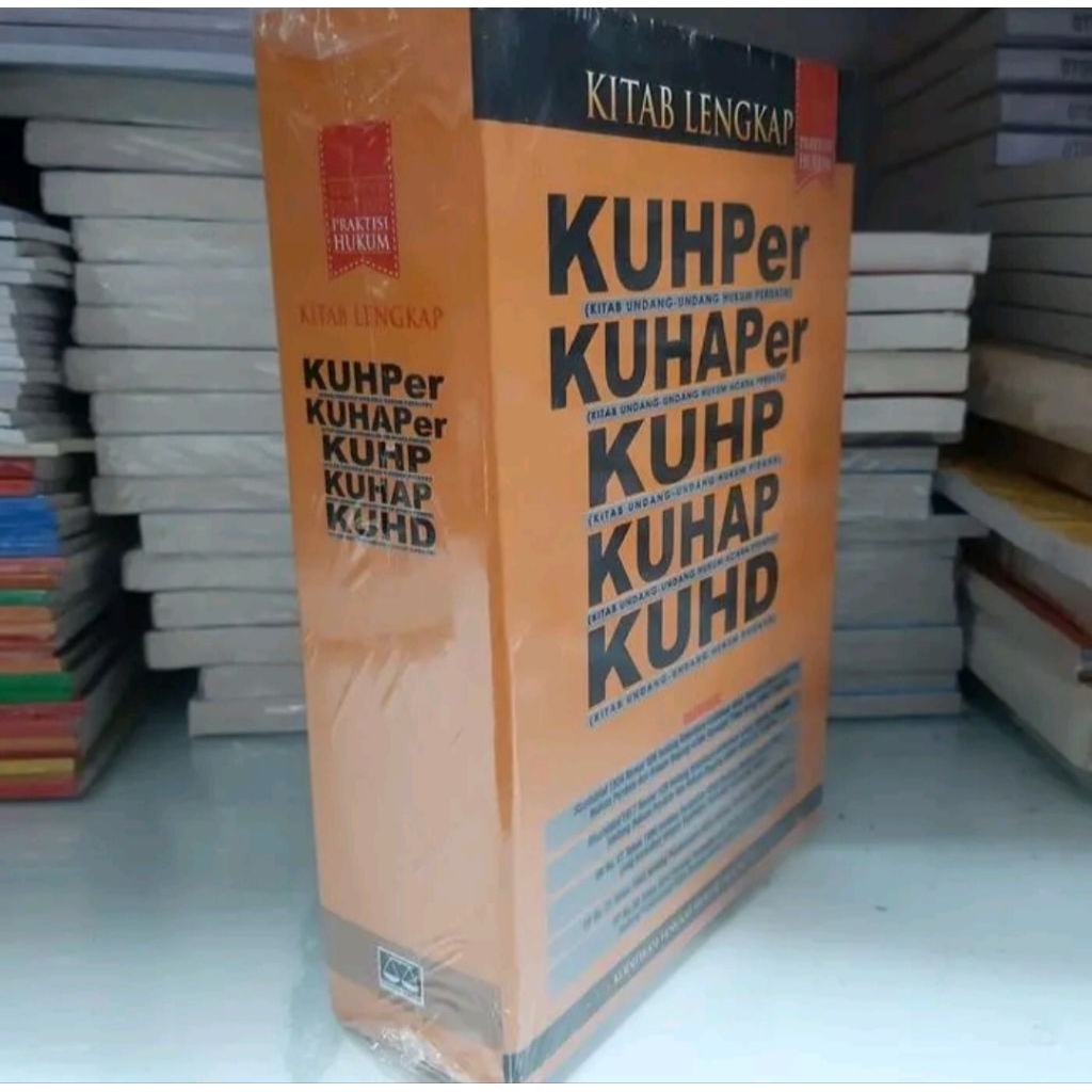BUKU 5 KITAB LENGKAP KUHP KUHAP KUHDKUHPER KUHAPER
