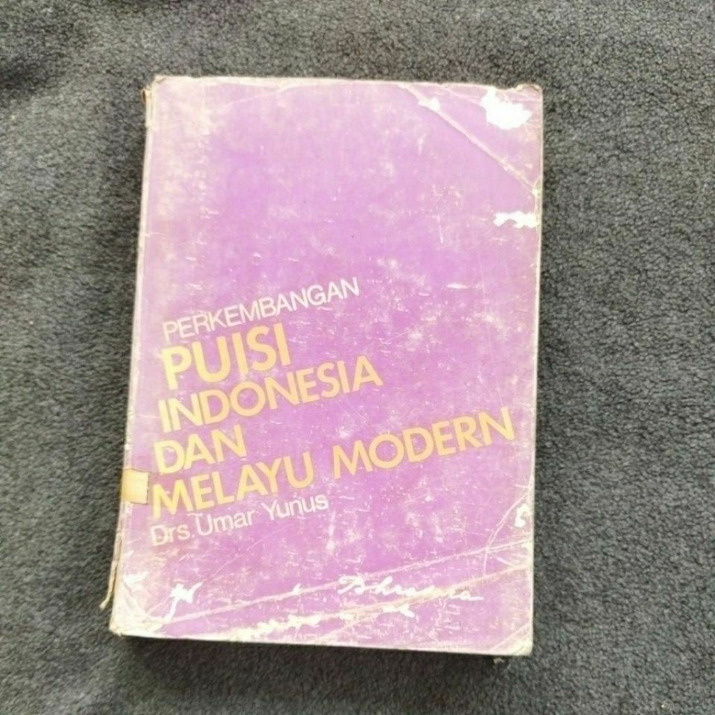 BUKU PERKEMBANGAN PUISI INDONESIA DAN MELAYU MODERN - DRS. UMAR YUNUS
