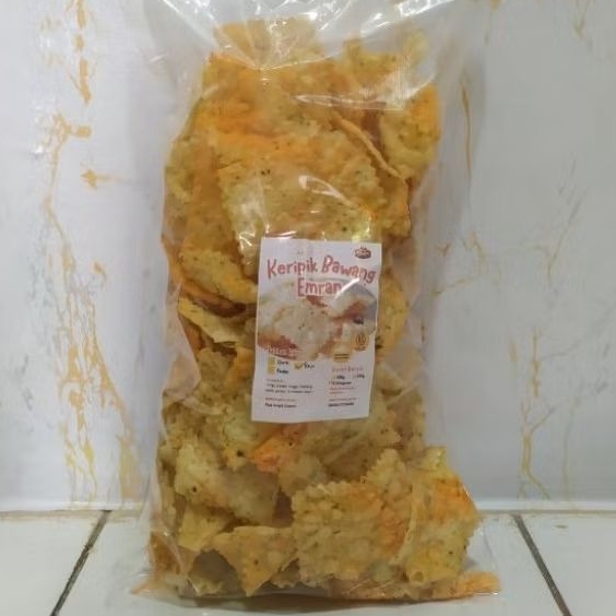 

Keripik Bawang, Keripik Pangsit, Kue Bawang Rasa Keju 500g