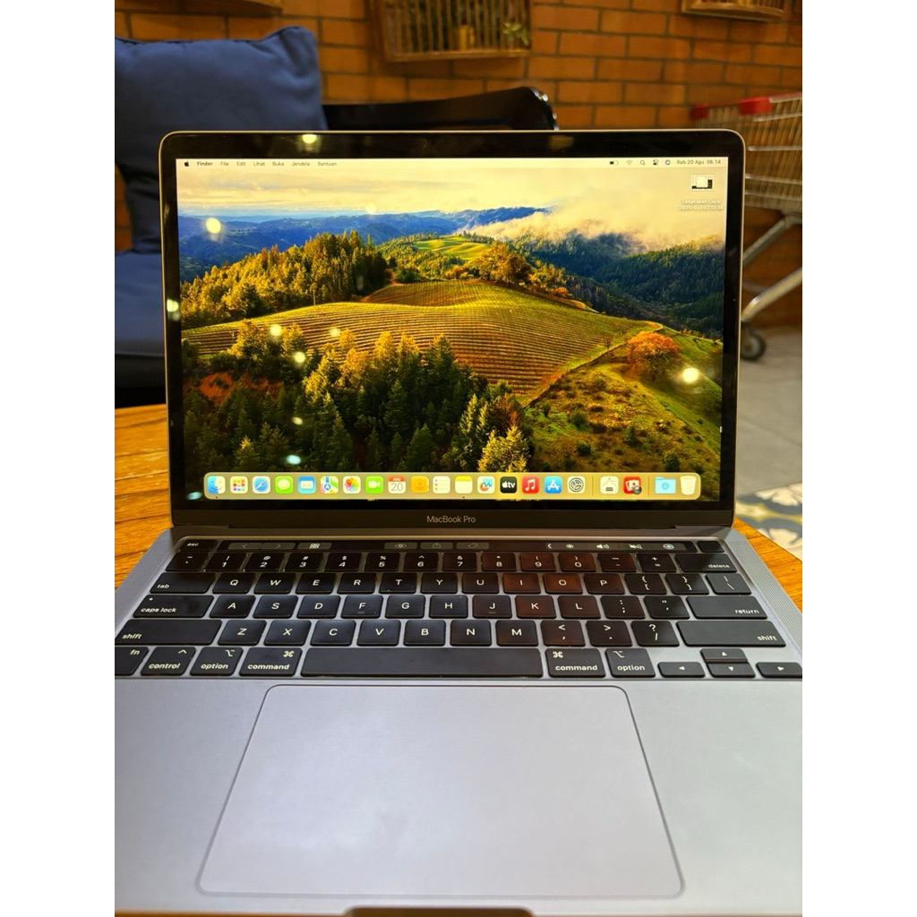 Macbook Pro M1 2020 Ex Garansi Resmi iBox Fullset