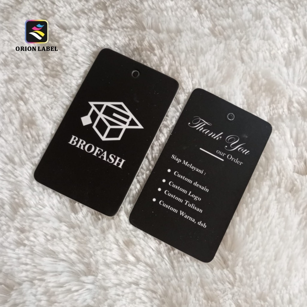 

Hang Tag Baju Custom 310 GSM Laminasi Glosy/Dof label baju custom 500 lusin