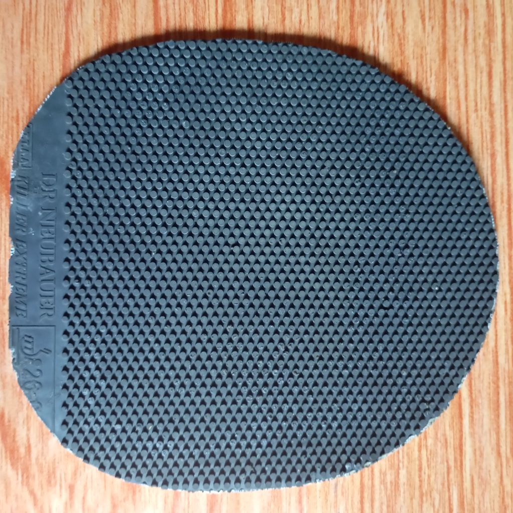 Dr Neubauer Killer Extreme uk. 160x148mm Karet Bintik serang/medium spon 2mm medium hard tenis meja 