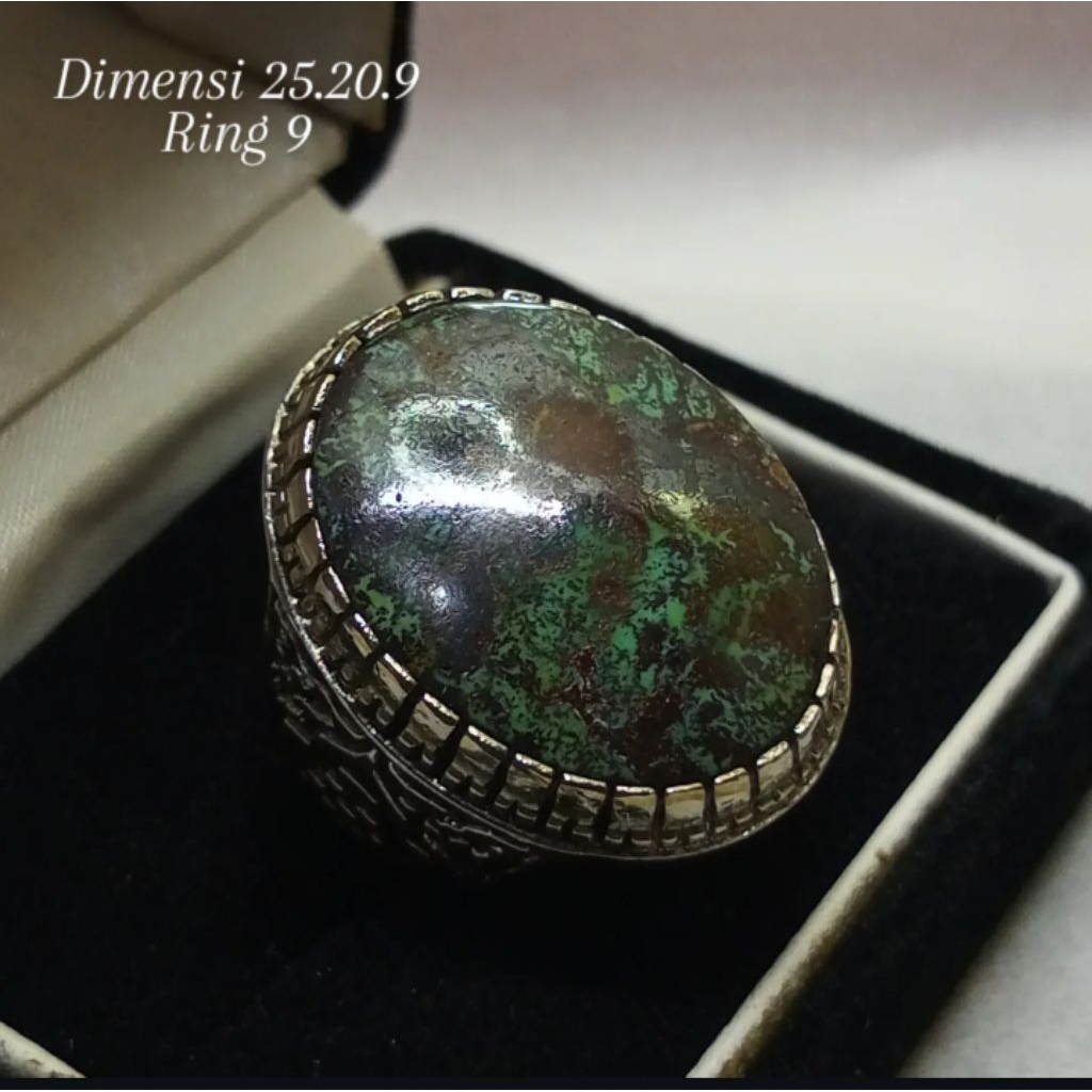 Natural Pirus Persia Hijau Tua Lawas