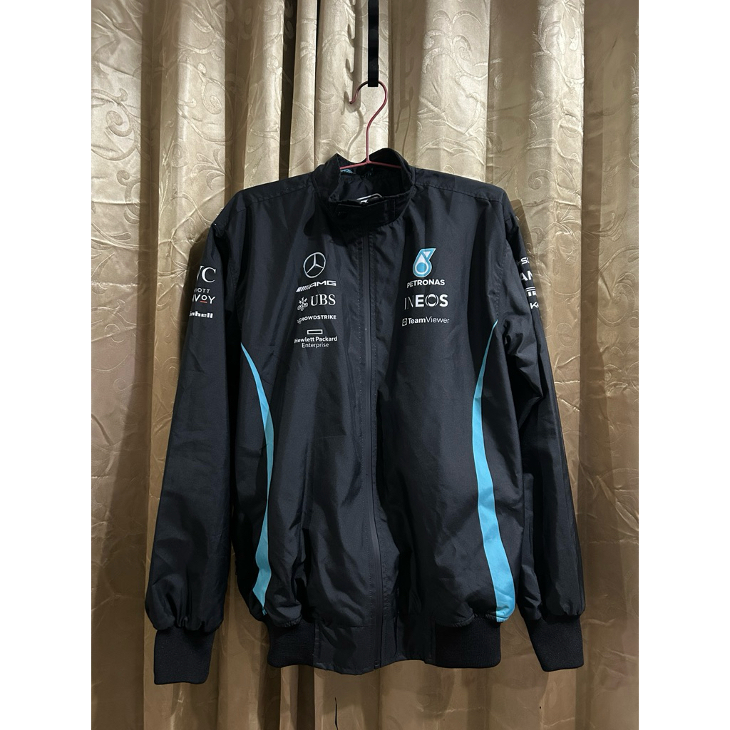 [PRELOVED] Jacket Bomber Petronas Mercedes AMG F1 Team