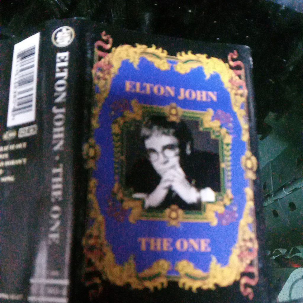 kaset pita ELTON JOHN V216