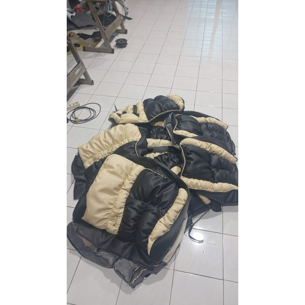 Sarung Jok Sofa APV Arena