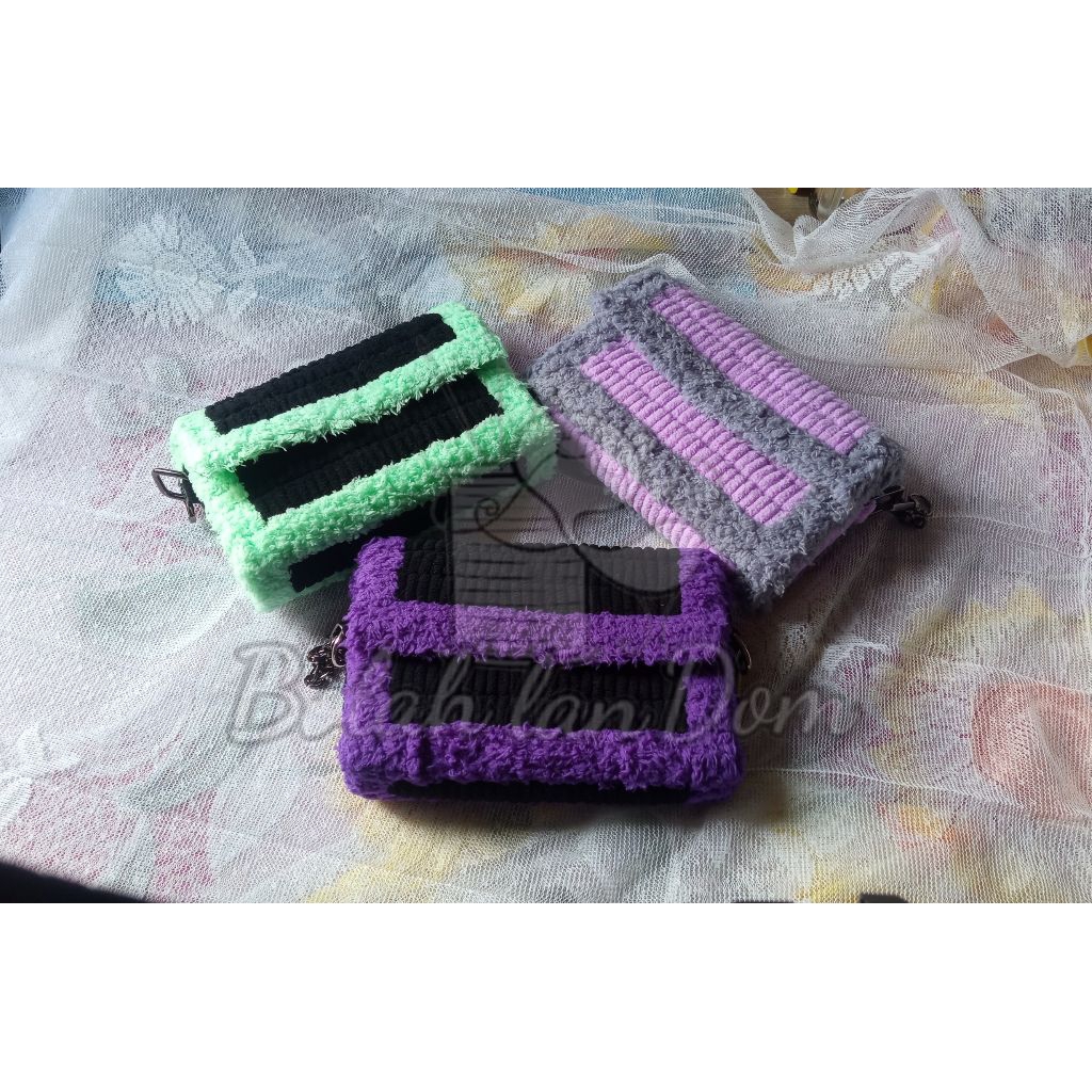 Tas Kanvas Plastik / Tas Selempang Wanita