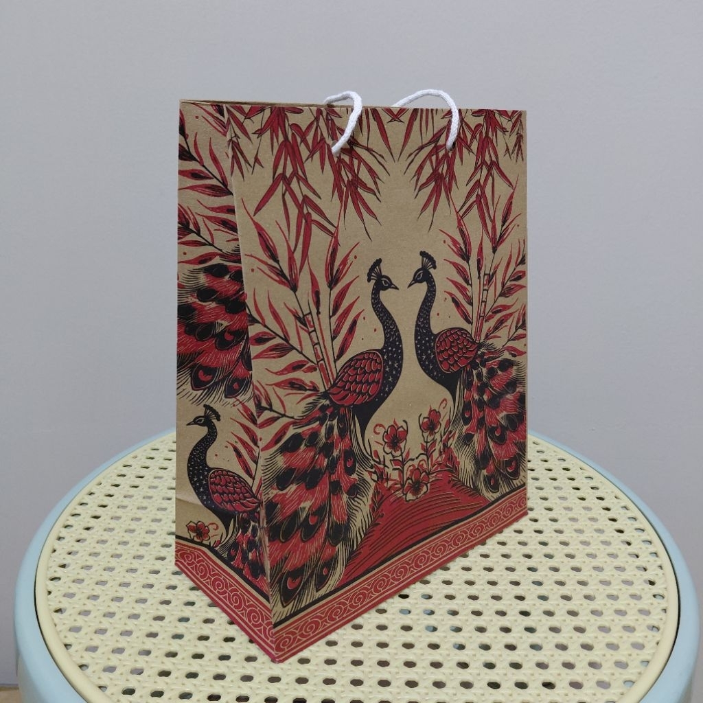 

1 Lusin - Paper Bag Motif Merak Elegan 20x25x10 cm – Tas Kertas Souvenir Gift Bag Premium