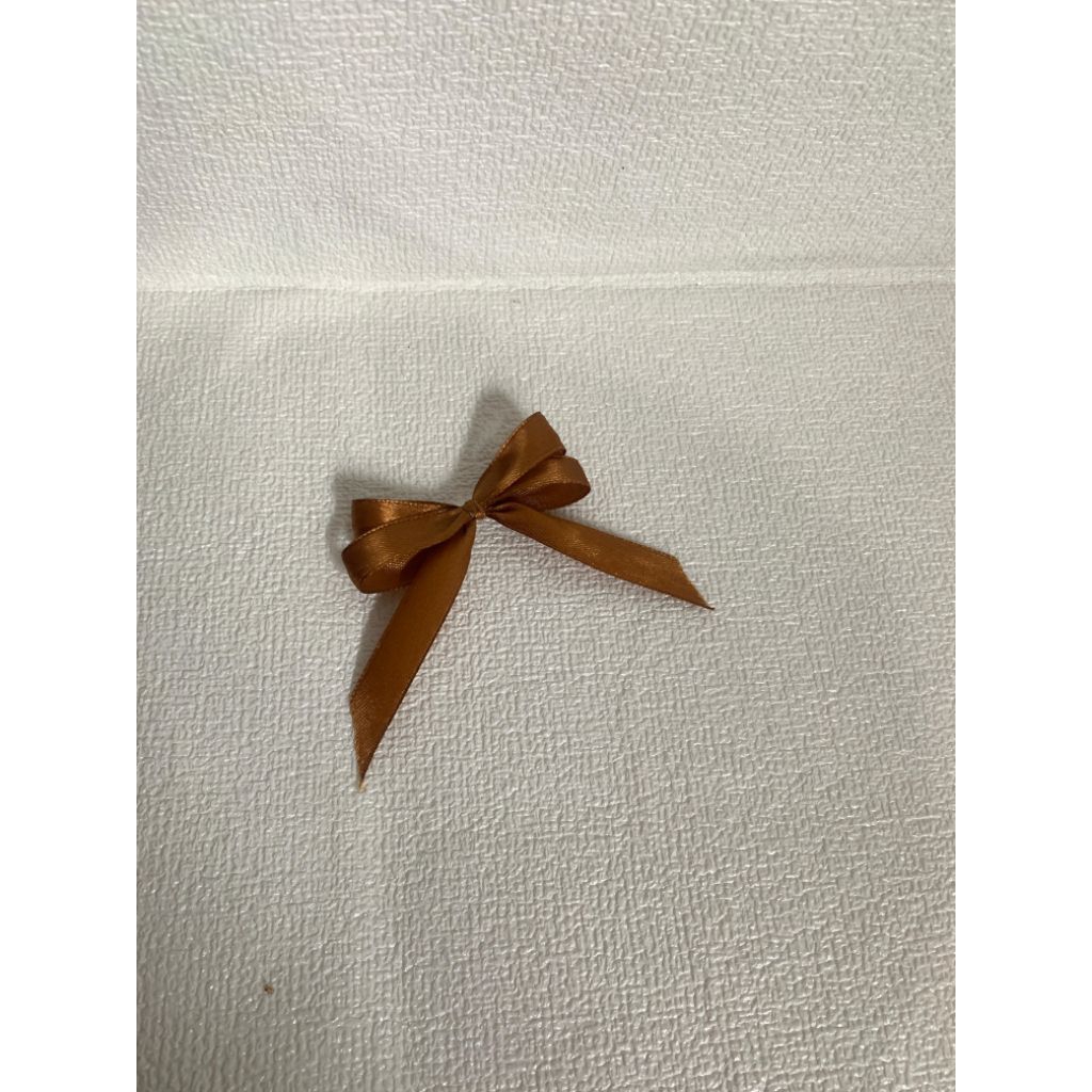 

1 cm pita kado | pita jadi | pita hiasan | pita souvenir | pita cantik