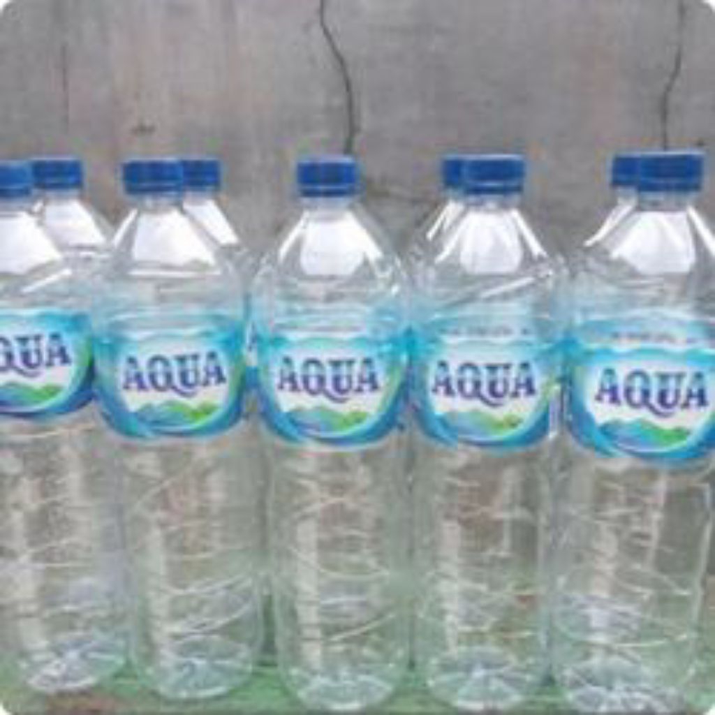 (12pcs) botol aqua bekas bersih 1,5liter