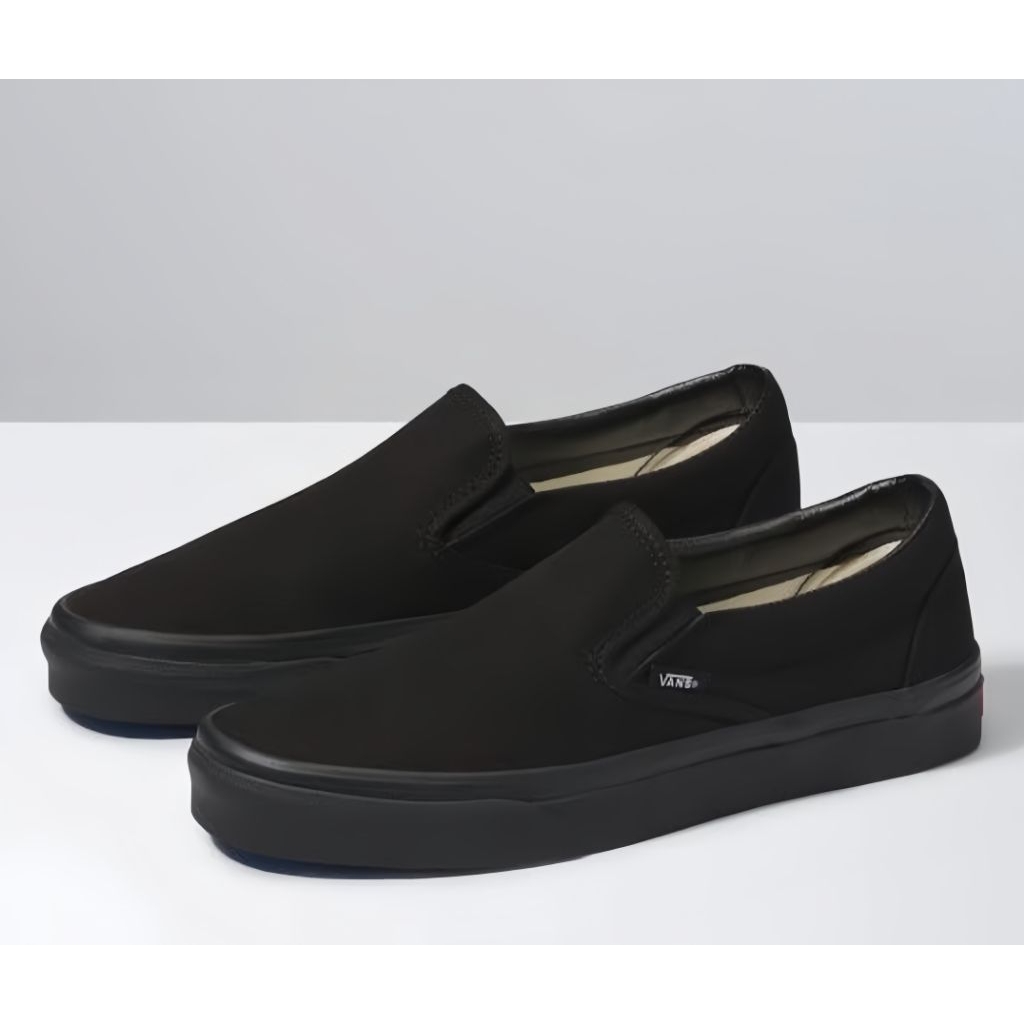 sepatu Sneakers kasual slip on Hitam polos pria wanita