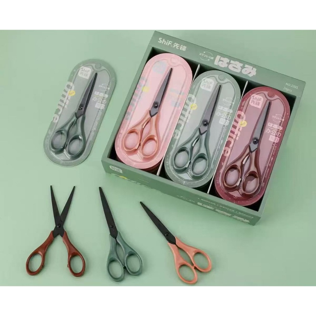 

SHIF gunting hitam anti karat/craft scissors 1501 6,5" (warna dikirim random)