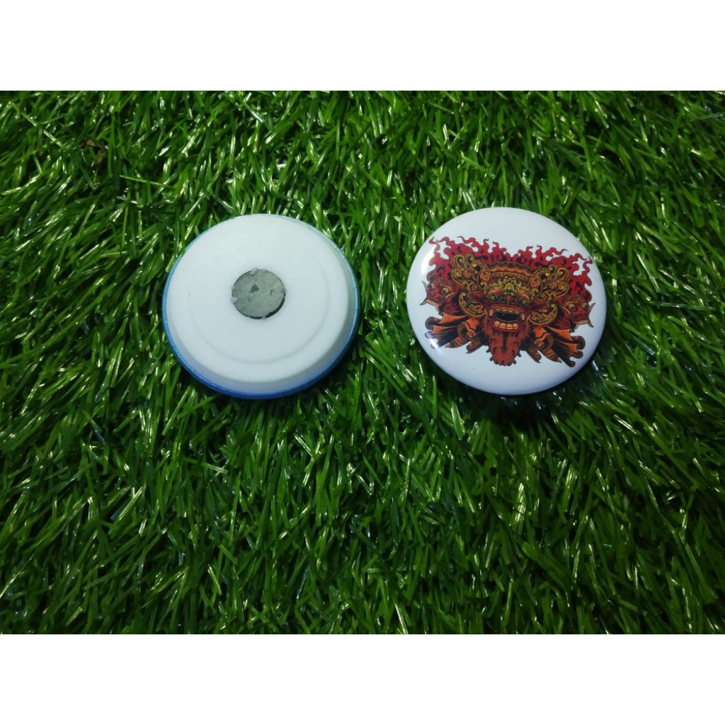 pin magnet barong