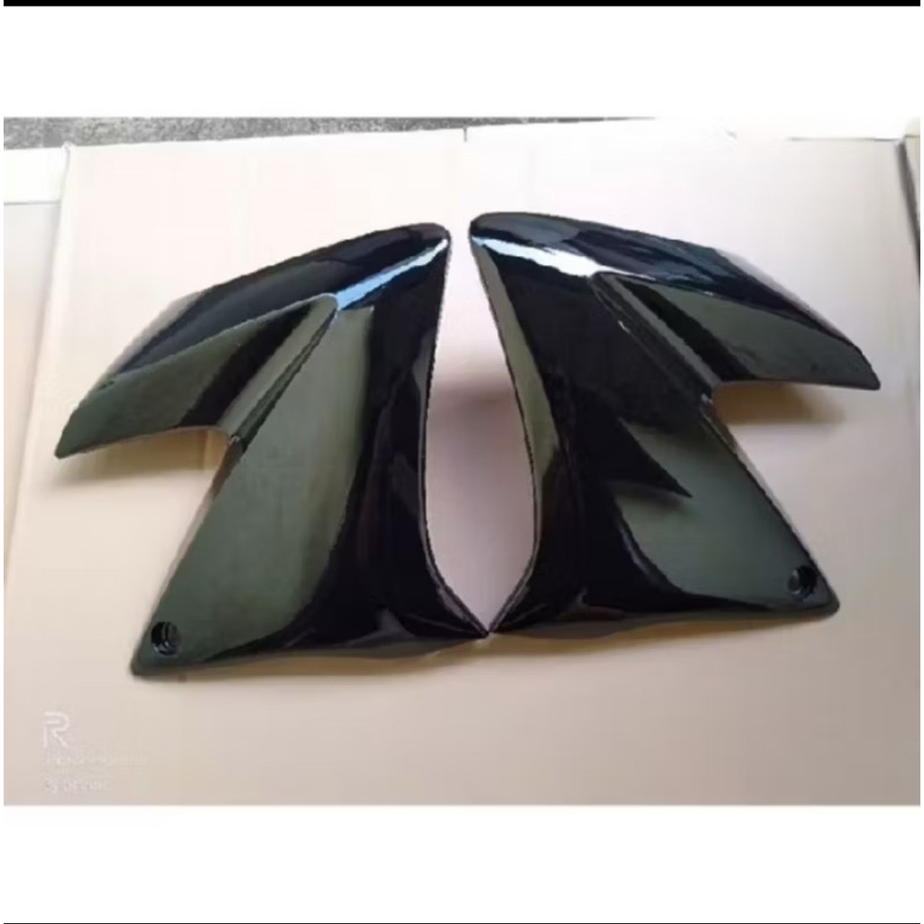 sayap Vixion old cover tangki Vixion old hitam polos pake lis Ready kualitas Tetbaik joss