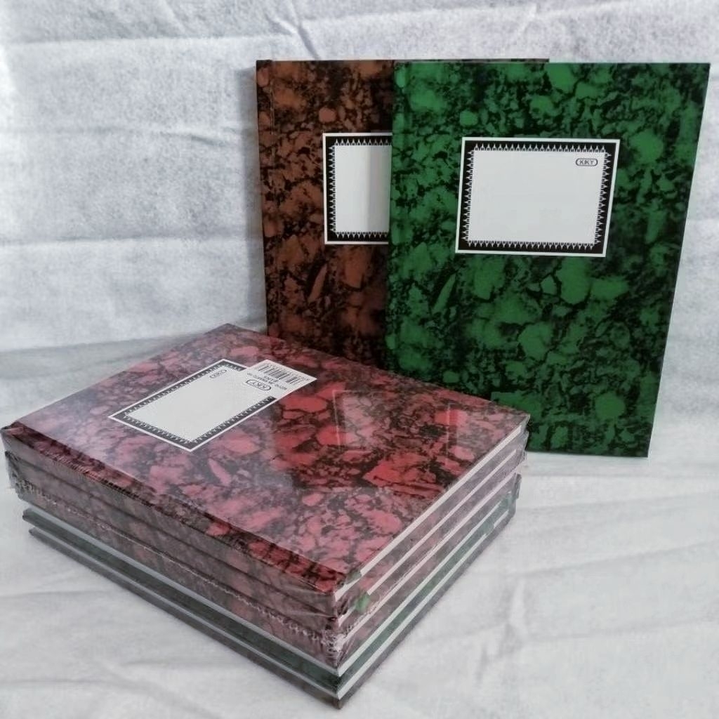 

Buku Tulis Hard Cover Kwarto 100 Lembar Kiky (per pak)