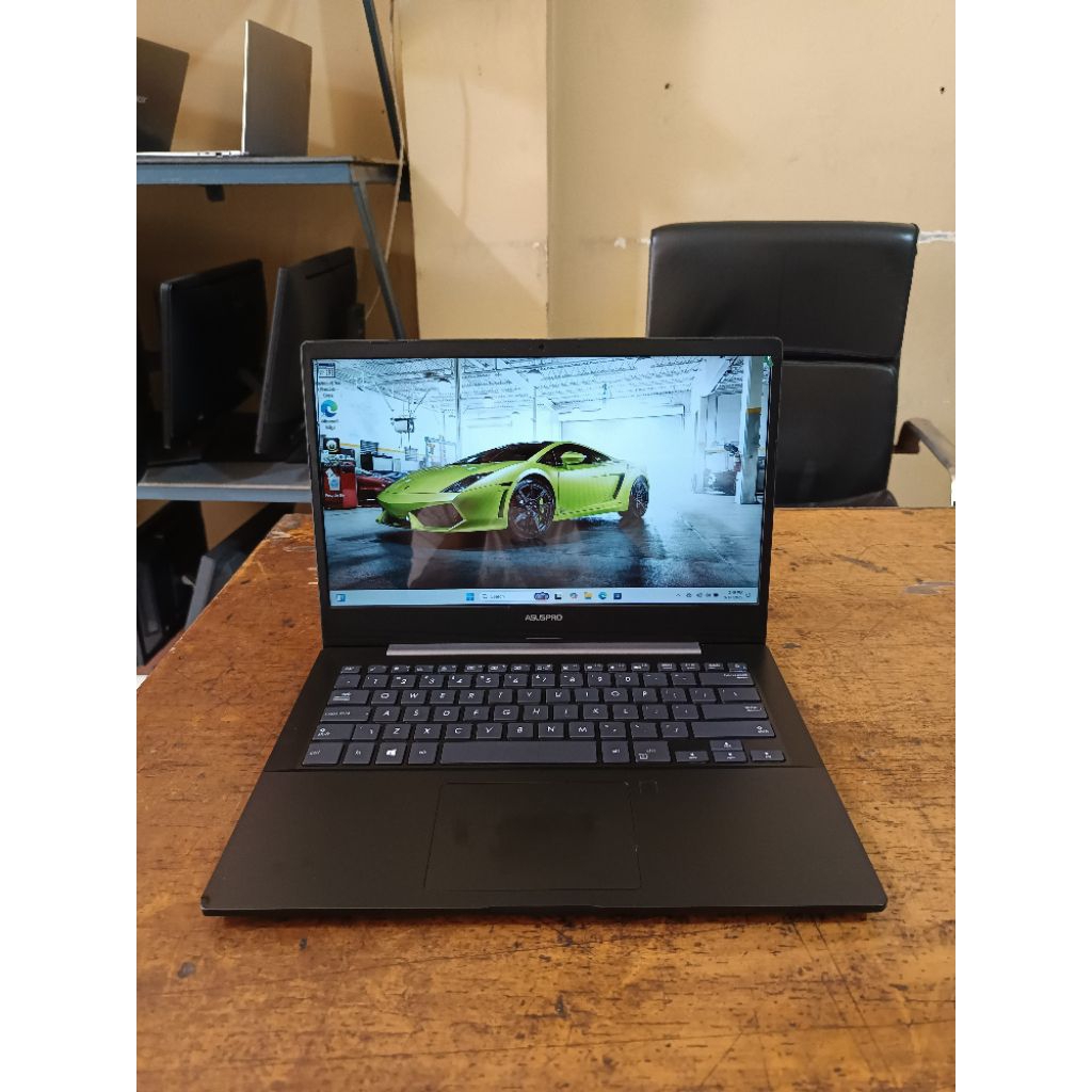 LAPTOP ASUS DESAIN EDITING  RAM 8GB BERGARANSI