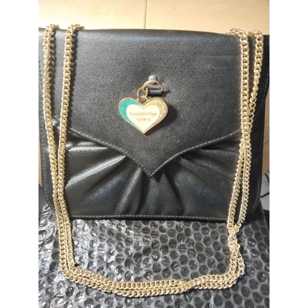 Tas Selempang Samantha Vega Celebrity Heart Charm