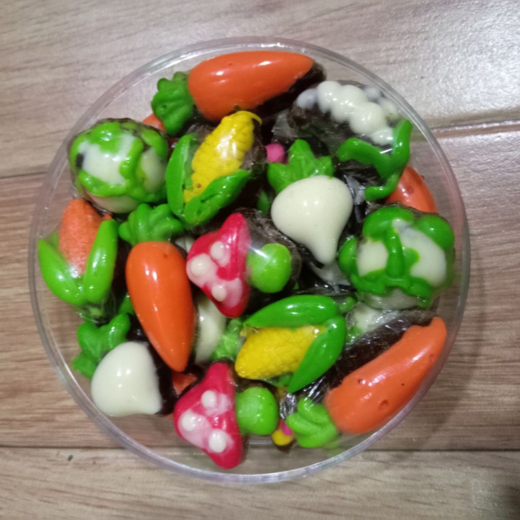 

Cokelat Karakter Sayuran