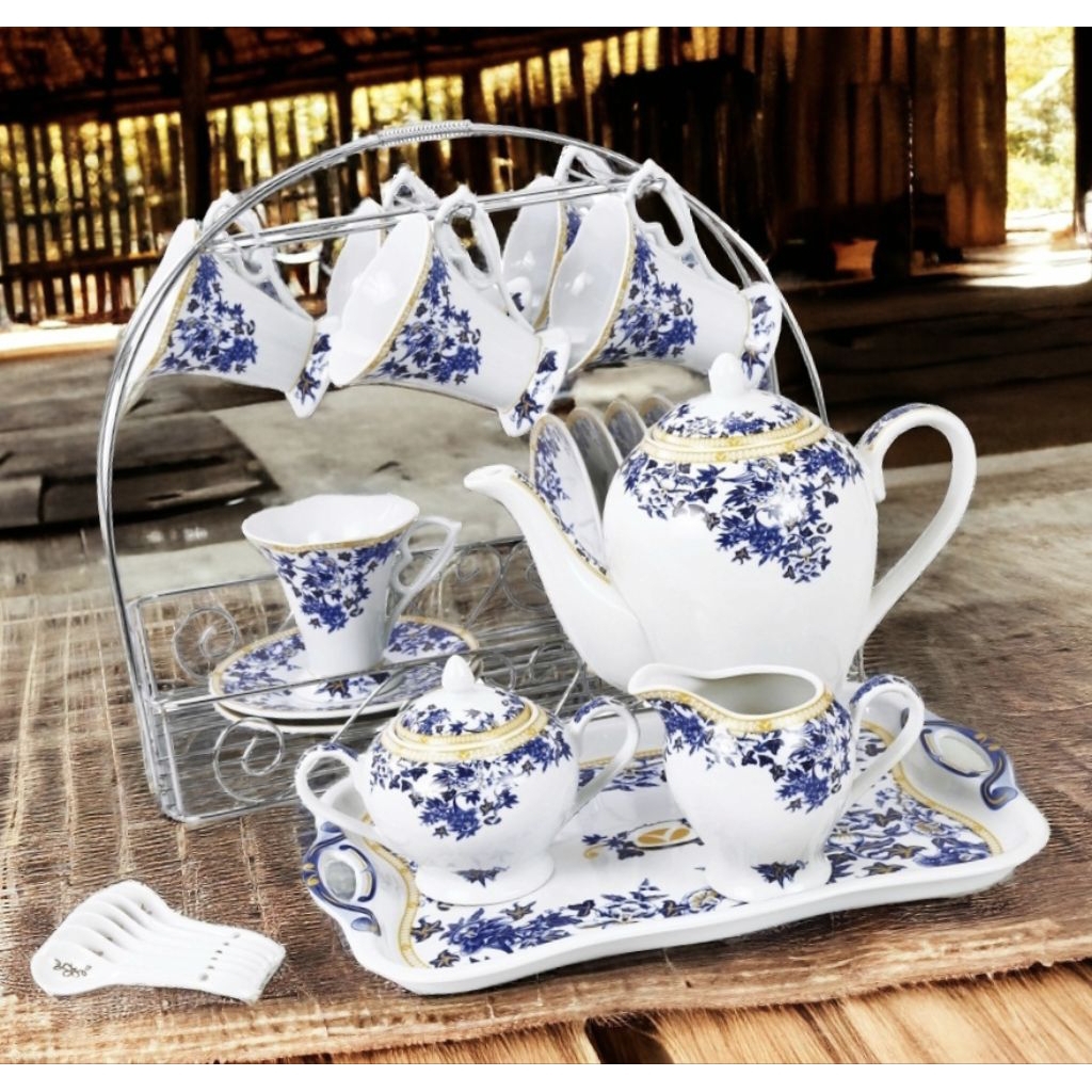 Perlengkapan minum teh dan kopi Vicenza C59 Tea set porselain dengan rak dari besi, 1 teko Vicenza, 