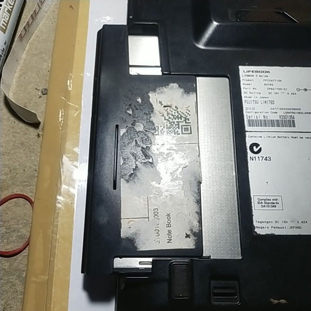 original tutup dvd bonus dvdnya Fujitsu LifeBook SH782